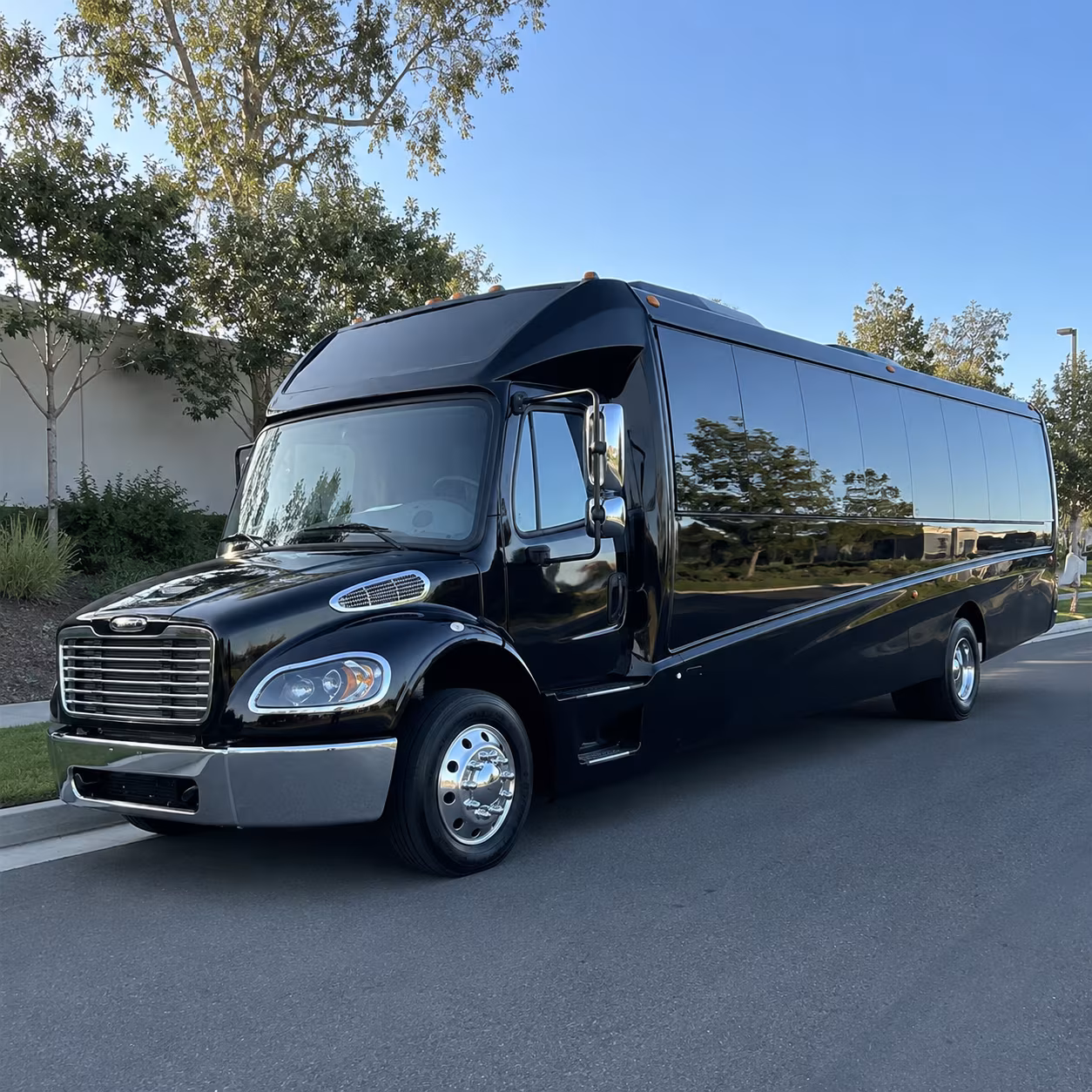 Fresno Airport Shuttle & Transportation party bus exterior
