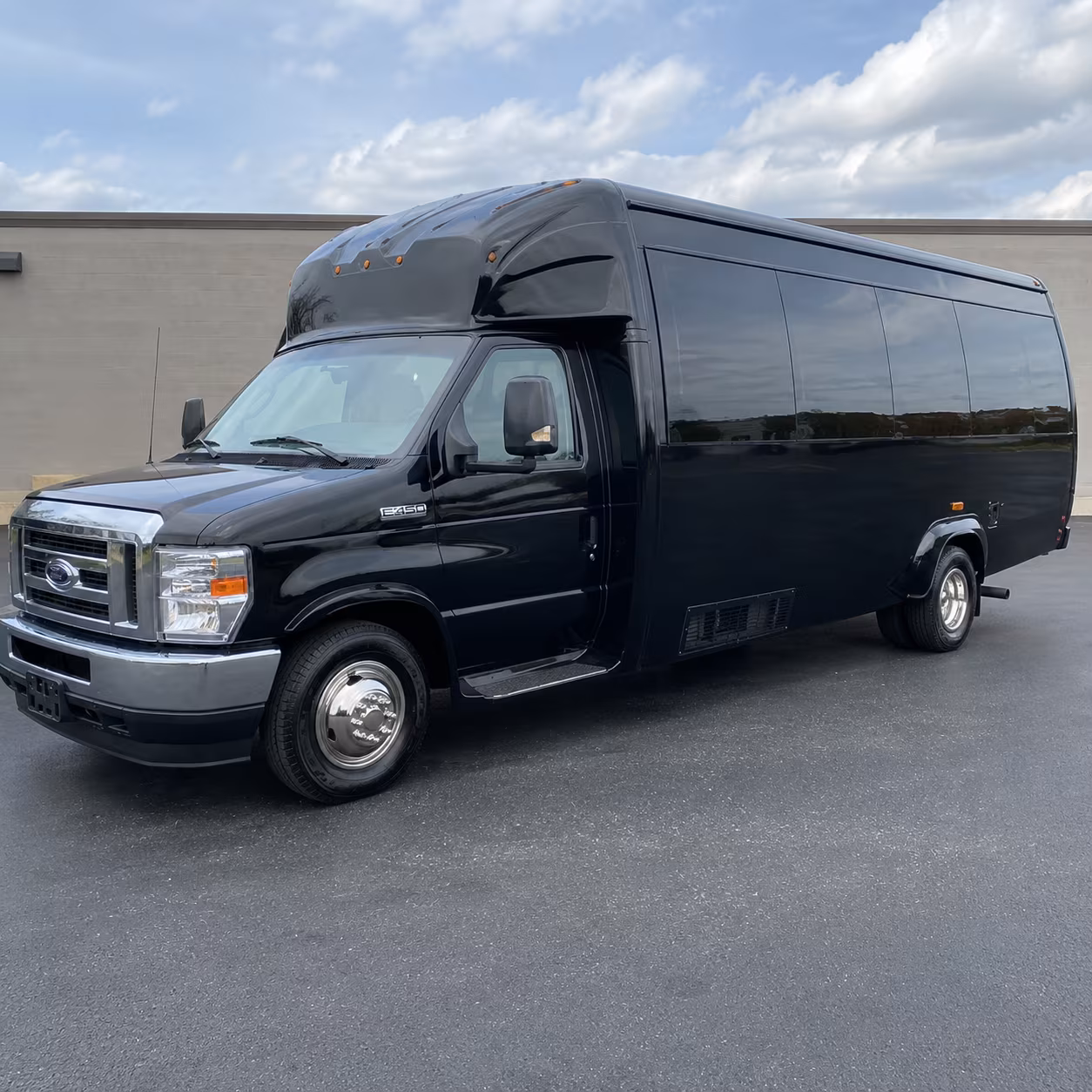 Fresno Birthday, Sweet 16, & Quinceañera Transportation party bus exterior