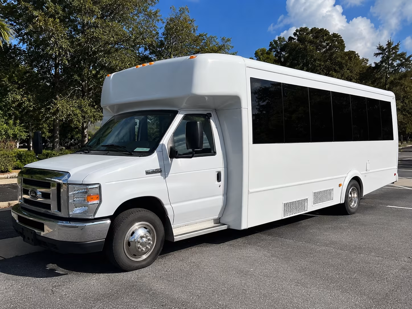 Fresno Winery Tour & Pub Crawl Transportation pickup coordination