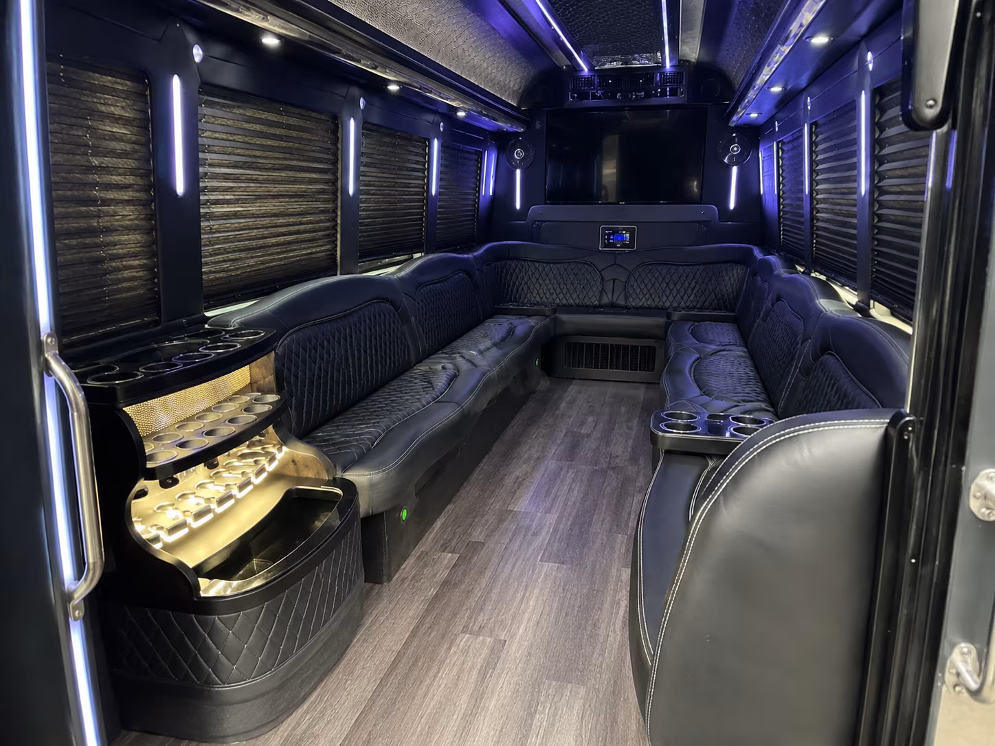 Madera Winery Tour & Pub Crawl Transportation