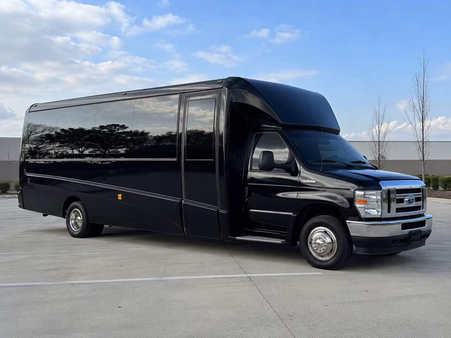 Visalia Wedding Transportation & Shuttle Service