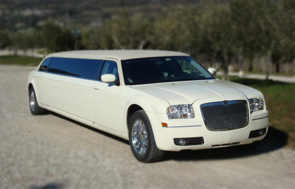 Fresno 10 Passenger Limo