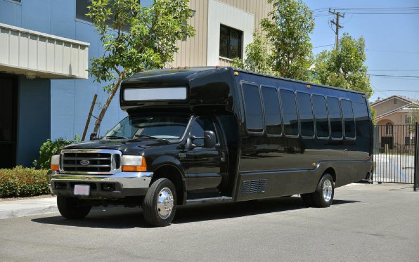 Fresno 25 Passenger Party Bus